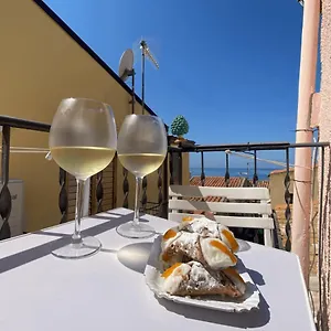 Rocksea Attic Floor , Cefalù Italia